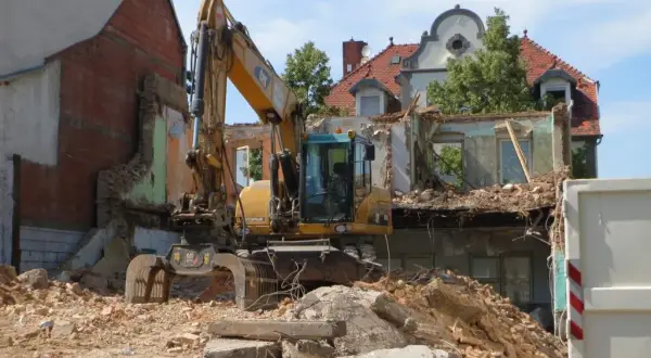Rozbiórka budynku: Prawa lokatora, lokal zamienny i odszkodowanie