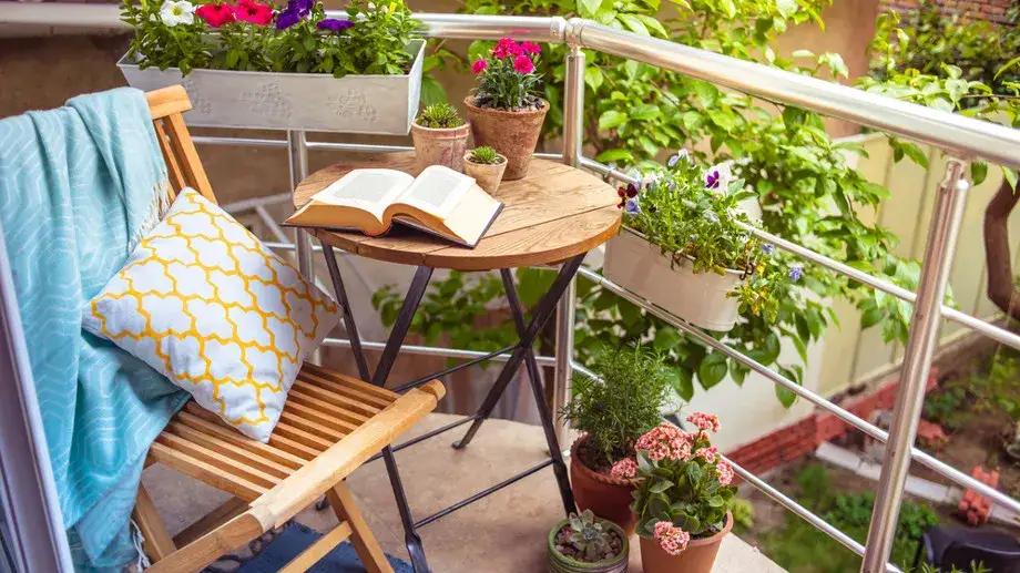 składane meble na wąski balkon